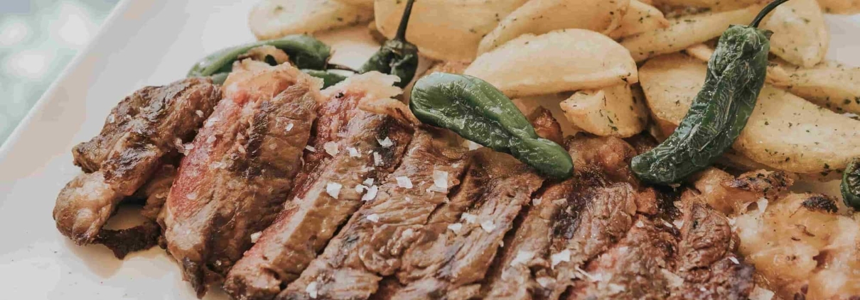 Restaurante con cócteles