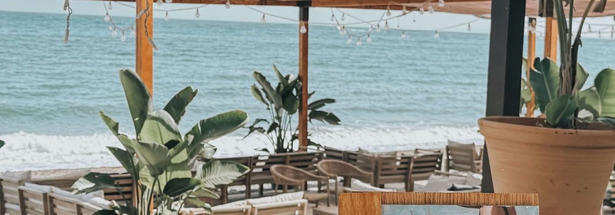 chill beach en marbella